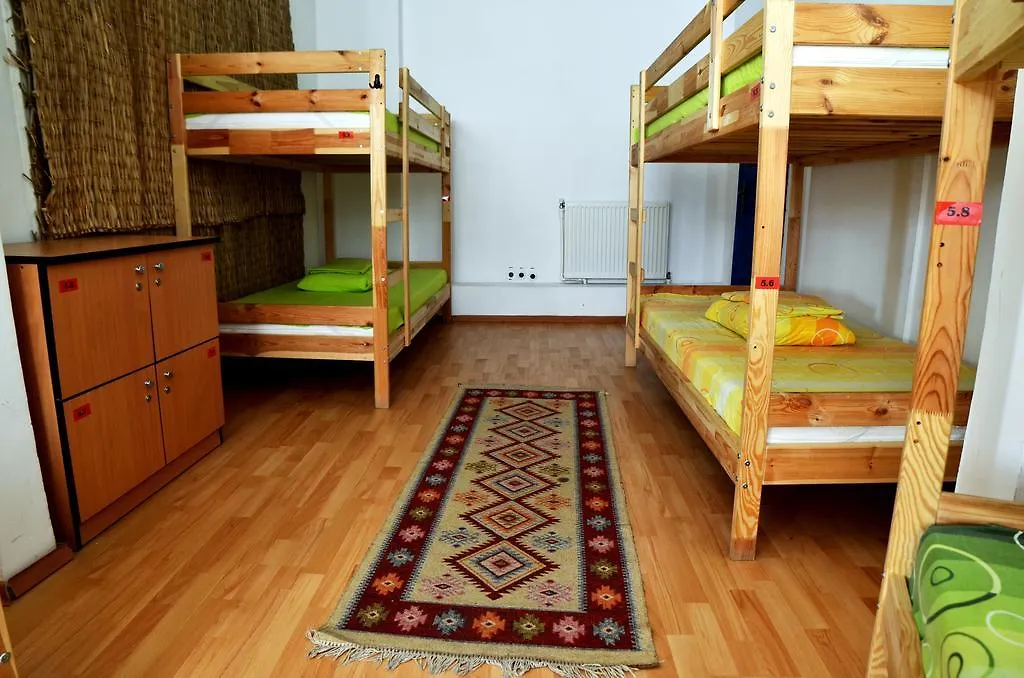 Bucur'S Shelter Hostel Bucharest 0*,  Romania