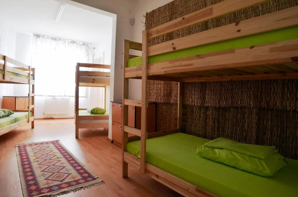 Bucur'S Shelter Hostel Bucharest Romania